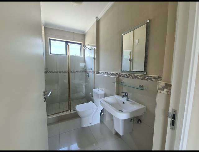 2 BEDROOM APARTMENT FOR SALE IN UMHLANGA RIDGE